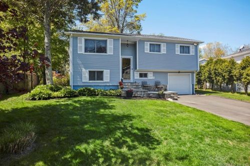 15 Country Club Rd, Norwalk, CT 06851-5602