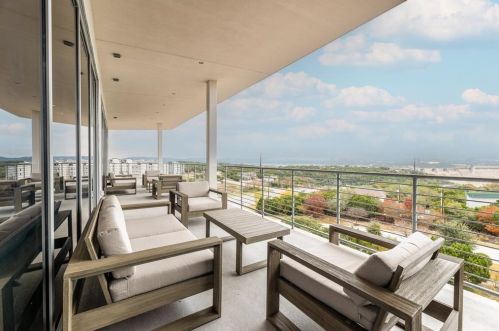4229 Fm 620, Austin TX  78732 exterior