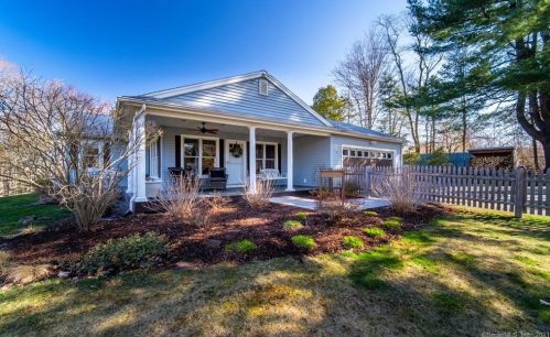 350 Bell St, Middletown, CT 06457-1508