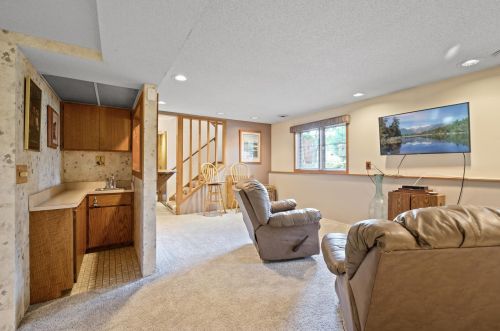 6541 48th St, Saint Paul MN  55128-2016 exterior