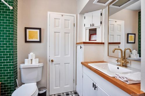 3907 Lincoln St, Englewood CO  80113-4645 exterior