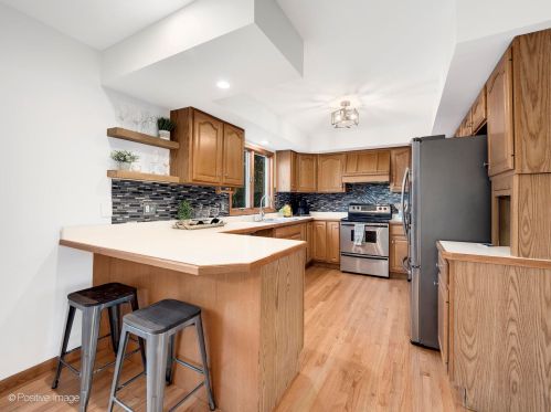 12133 Walker Rd, Lemont IL  60439-4519 exterior