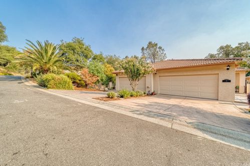 8 Hidden Brooke Way, Chico, CA 95928-7377