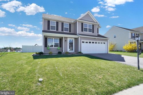 115 Andrew Dr, York, PA 17404-9406