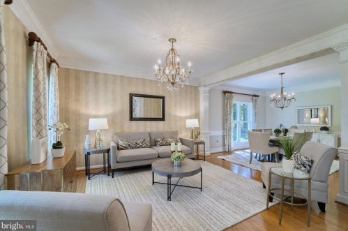 14 Stratford Garden Ct, Silver Spring MD 20904-1560 exterior