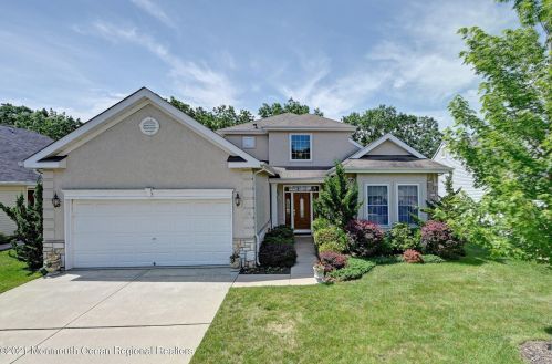 26 Spyglass Dr, Jackson Twp, NJ 08527-4010