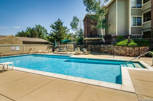 33 Boulder Cir, Boulder CO  80303-4256 exterior
