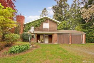 10727 Densmore Ave, Seattle, WA 98133-8943