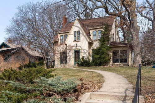 2117 Dudley Ave, Saint Paul MN  55108-1415 exterior