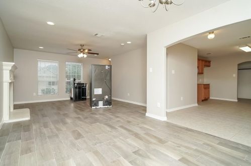 2205 Deniro Dr, Fort Worth TX  76134-4156 exterior