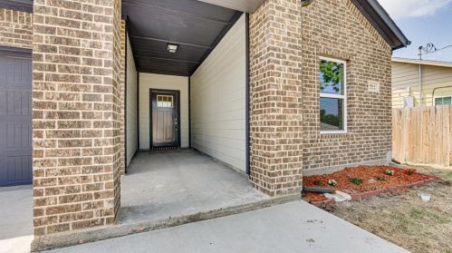 1002 Sayle St, Greenville, TX 75401-2431