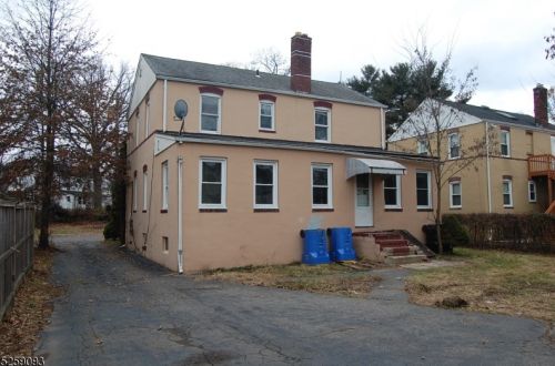 21 Armstrong St, South Bound Brook, NJ 08880-1301