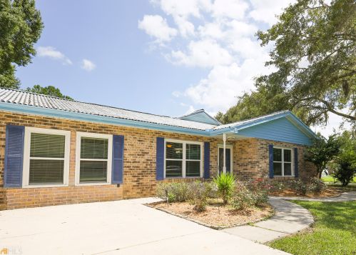 519 Village Dr, Woodbine, GA 31569-4435