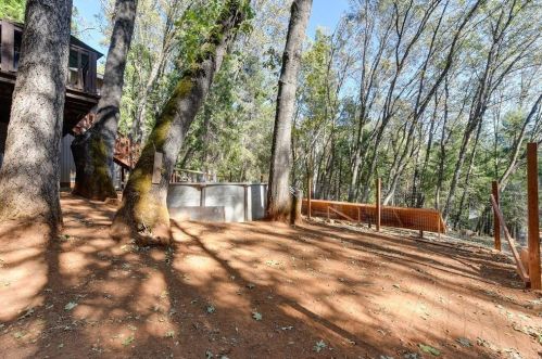 20610 Cedar View Dr, Michigan Bluff CA  95631-9724 exterior