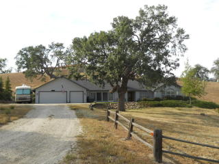 29701 Poso Ct, Tehachapi, CA 93561-5408