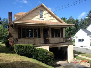 134 Bear Crk Rd, Pittston PA  18641-1928 exterior