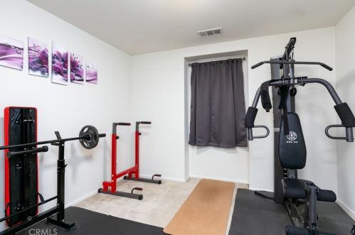 43113 Homestead St, Lancaster CA  93535-4837 exterior