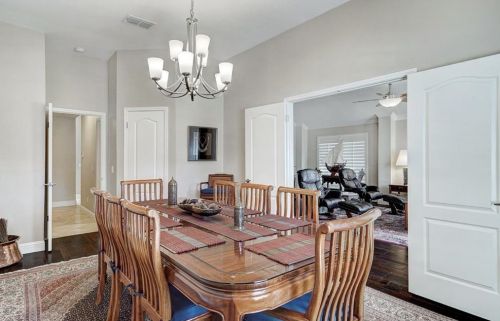 6408 Convict Hill Rd, Austin TX  78749-2348 exterior