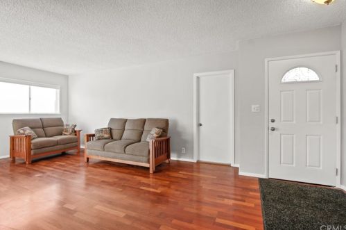 3112 Olinda Ln, Anaheim CA  92804-1721 exterior