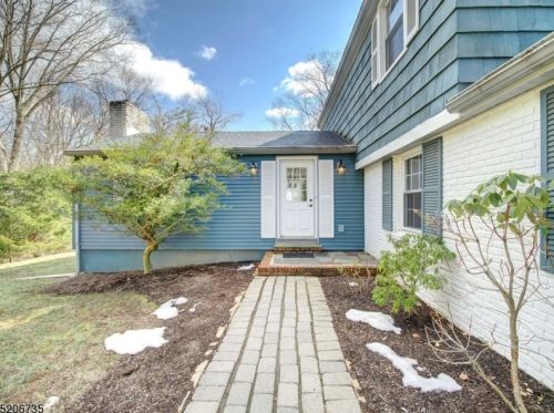 10 Long Ridge Rd, Dover NJ  07869-4564 exterior