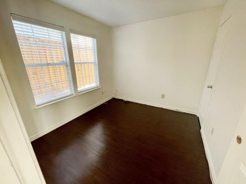 10837 Gable Dr, Dallas TX  75229-6902 exterior