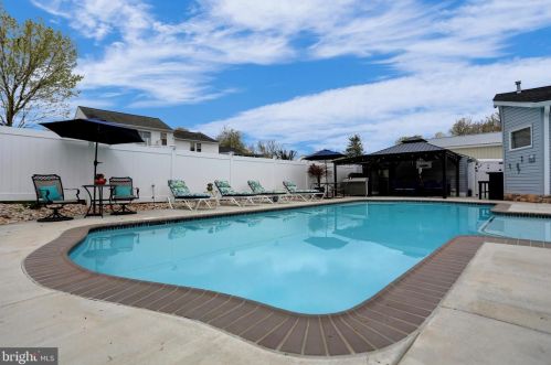 716 Paradise Rd, Aberdeen MD  21001-1613 exterior