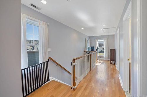 6 Nolan St, Norwalk CT  06850-2525 exterior