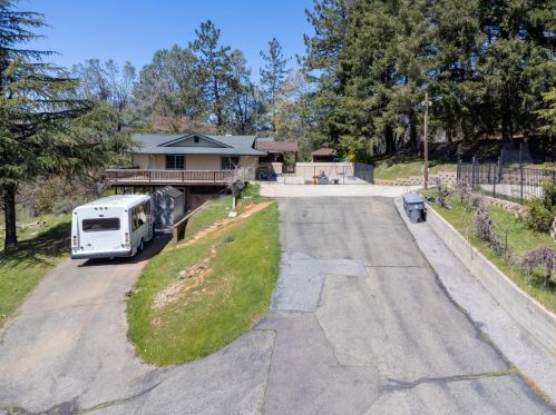 1125 Dallimore Rd, Cape Horn, CA