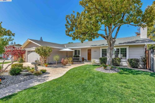 910 Orion Way, Livermore, CA 94550-6334