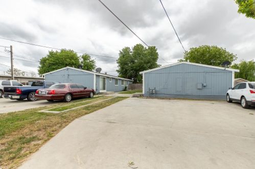 1024 Angelus St, Turlock, CA 95380-5600