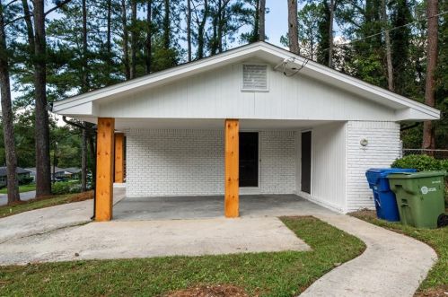 180 Lydia Dr, Atlanta GA  30315-8416 exterior