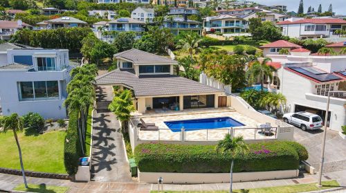 688 Kaulana Pl, Honolulu HI  96821-2533 exterior