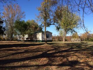 9401 Raymond Landtrip Rd, Abbott, AR 72944-9346