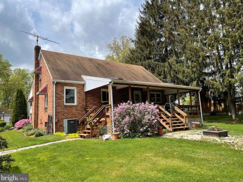 2835 Ironstone Hill Rd, York, PA 17403-9758