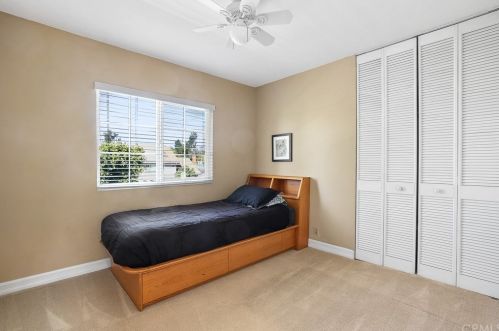 4 Campanero, Irvine CA  92620-1821 exterior