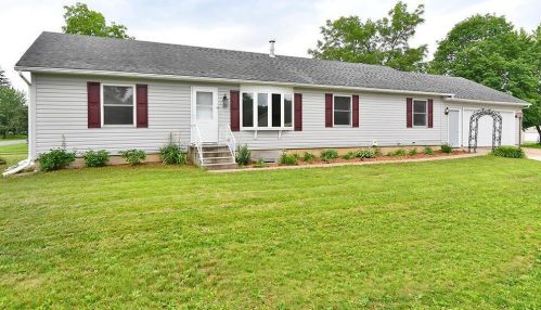 210 Sheppard St, Theilman, MN 55945-7813