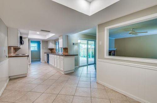 1811 Addington Dr, Carrollton TX 75007-3125 exterior