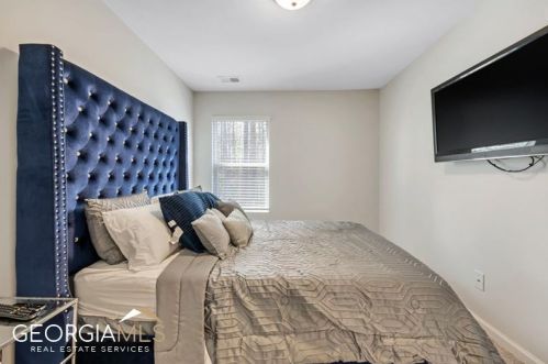 3132 Meadowstone Ln, Atlanta GA  30331-2939 exterior