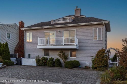 450 Tamiami Dr, Lavallette NJ  08735-3035 exterior