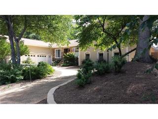 320 Old Orchard Ct, Marietta, GA 30068-3440