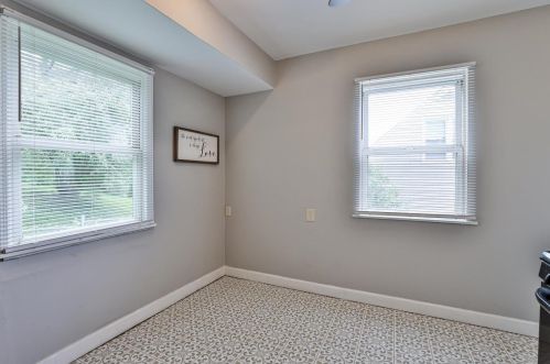 5270 Charloe St, Cincinnati OH  45227-1034 exterior