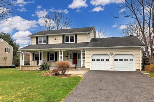 23 Spinning Wheel Rd, Upper Stepney, CT 06468-3328