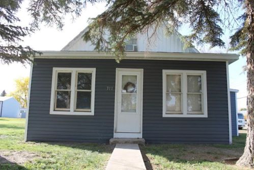 311 2nd St, Fryburg, ND 58622-7317