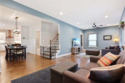 2552 Knox St, Atlanta GA  30317-2830 exterior