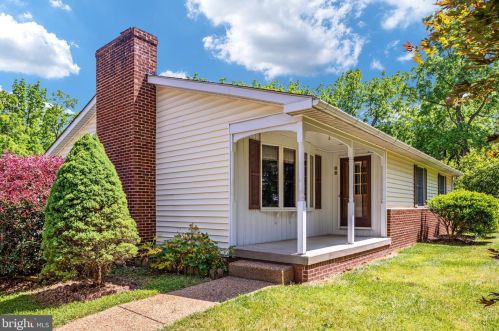 88 Spruce Hill Ln, Woodstock, VA 22664-3942