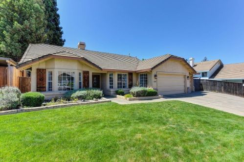 105 Taunton Way, Folsom, CA 95630-6575