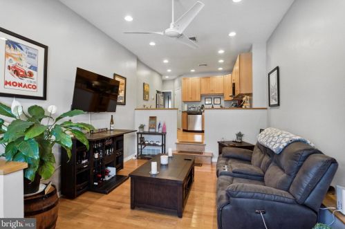 1818 13th St, Philadelphia PA  19148-2136 exterior