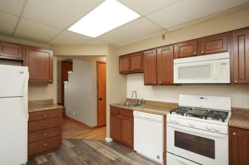 5785 Biscayne Ave, Cincinnati, OH 45248-4117