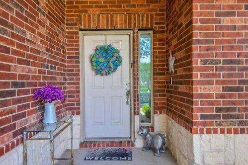 1111 Majestic Oak, Richmond TX  77469-2016 exterior