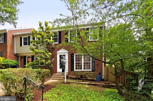 5420 Midship Ct, Springfield VA  22015-1937 exterior